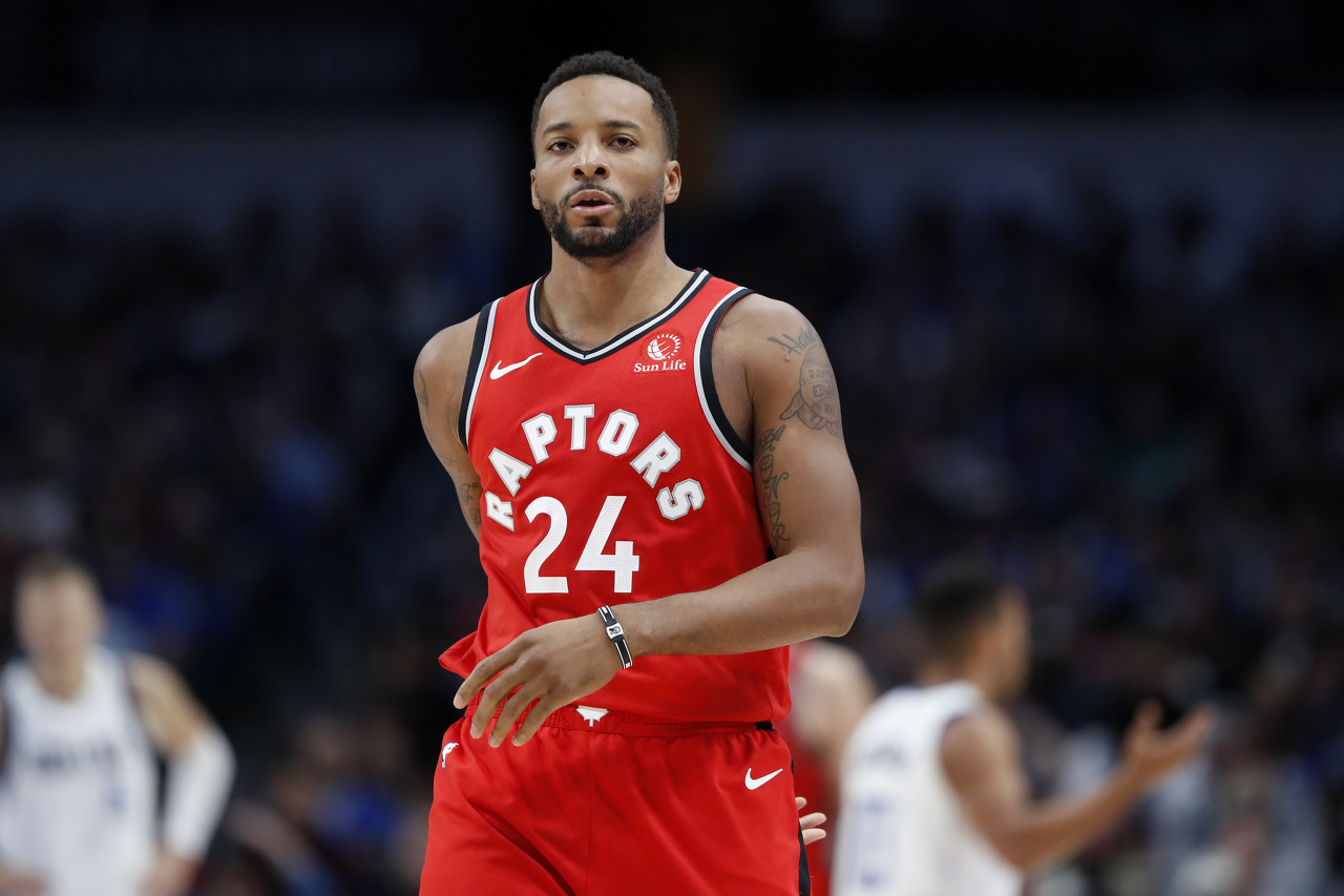 姆斯亲信的 姆斯亲信的