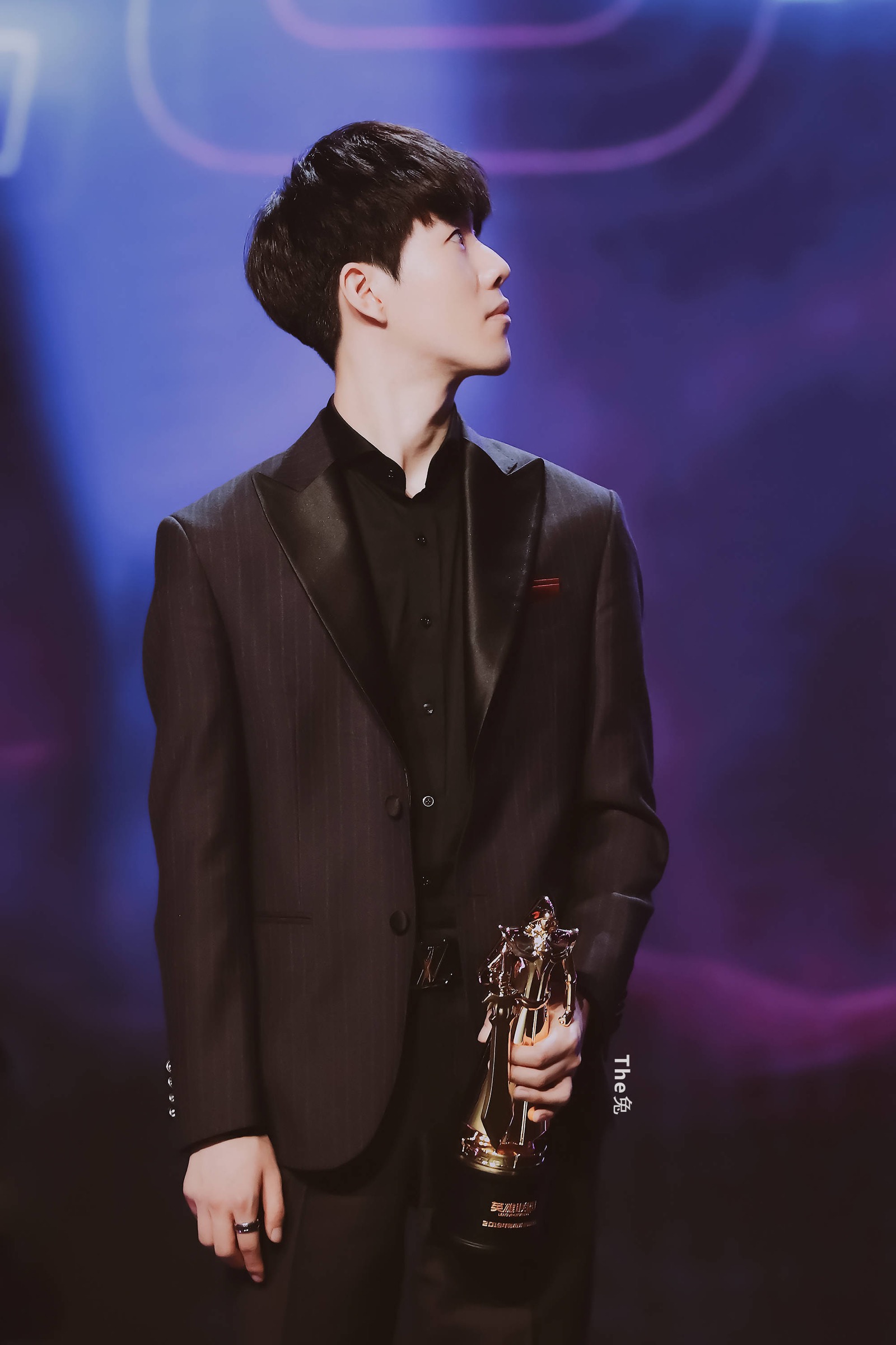 一则报道中 一则报道中